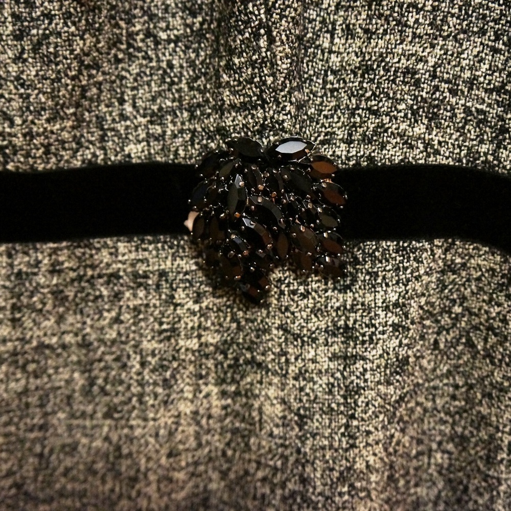 Dana Buchman Wool Sheath Dress w/ Brooch Pin (NWT) - Picture 6 of 7